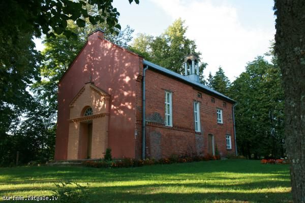 Znotinu-Dievmates-Romas-katolu-baznica 